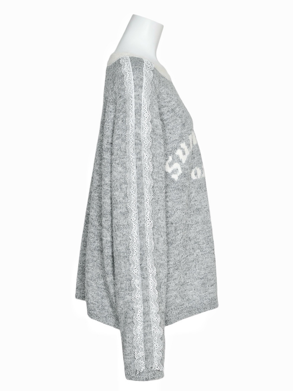 レーストリミングウールニットGRAY スタイリングイメージ2