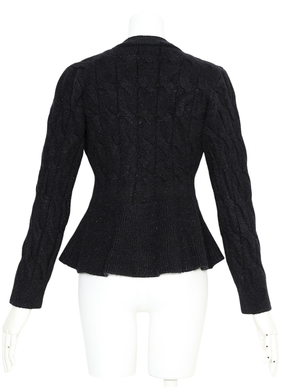 ソフィアペプラムカーディガンBLACK スタイリングイメージ4