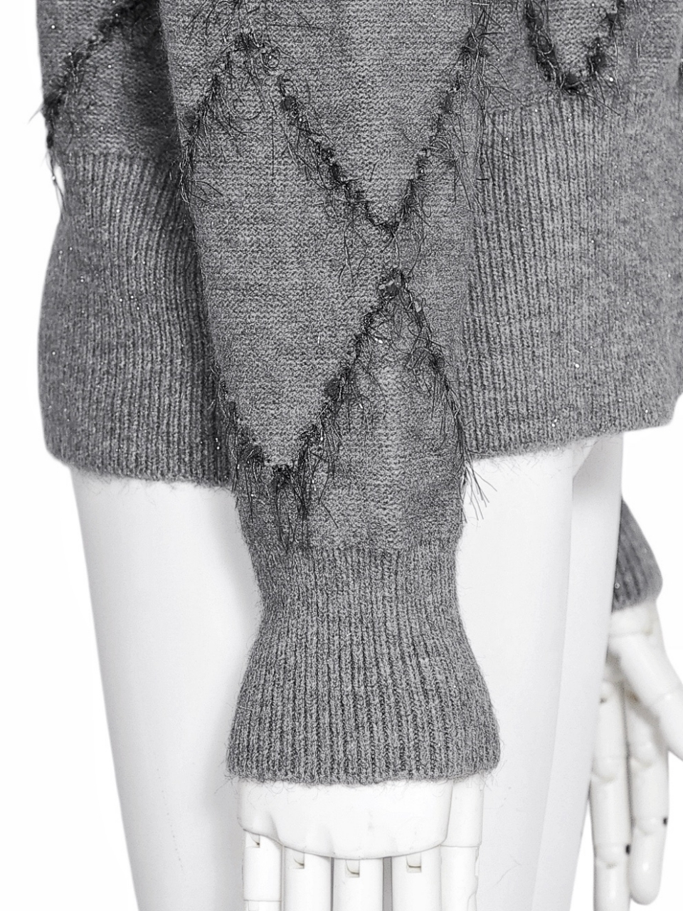 ラメフリンジダイアニットカーディガンGRAY スタイリングイメージ8