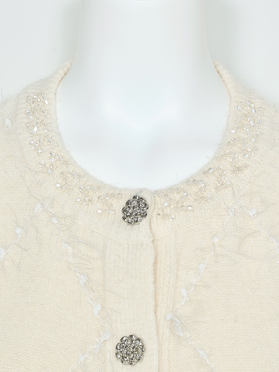 ラメフリンジダイアニットカーディガンIVORY スタイリングイメージ4