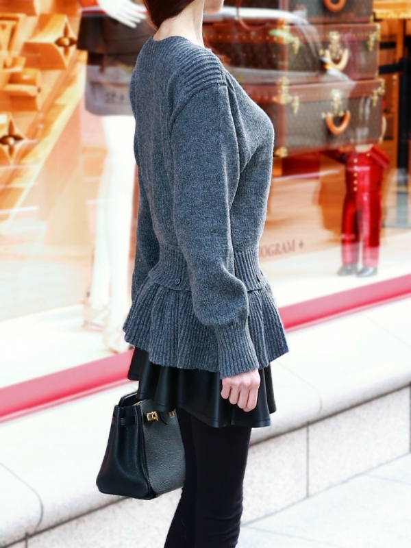 2WAYミッシェルフリルニットGRAY 商品イメージ3