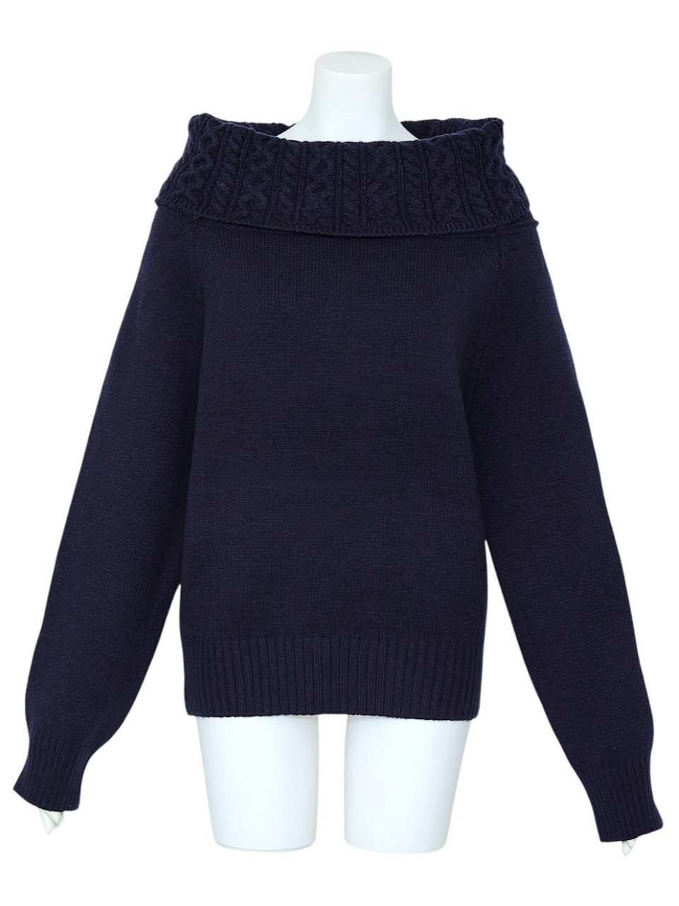 2WAYケーブルオフショルニットNAVY スタイリングイメージ2