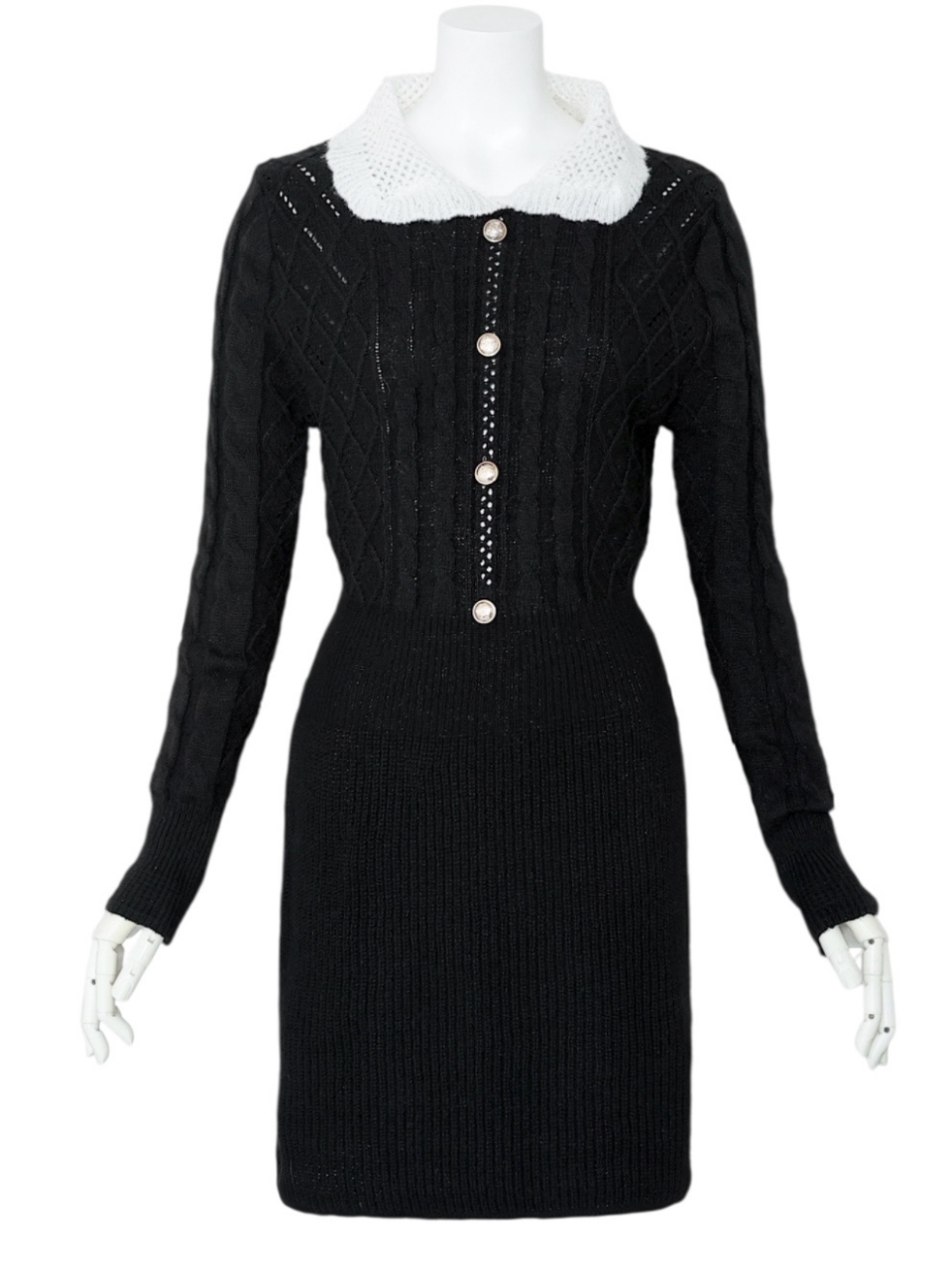 OliviaニットワンピースBLACK スタイリングイメージ1