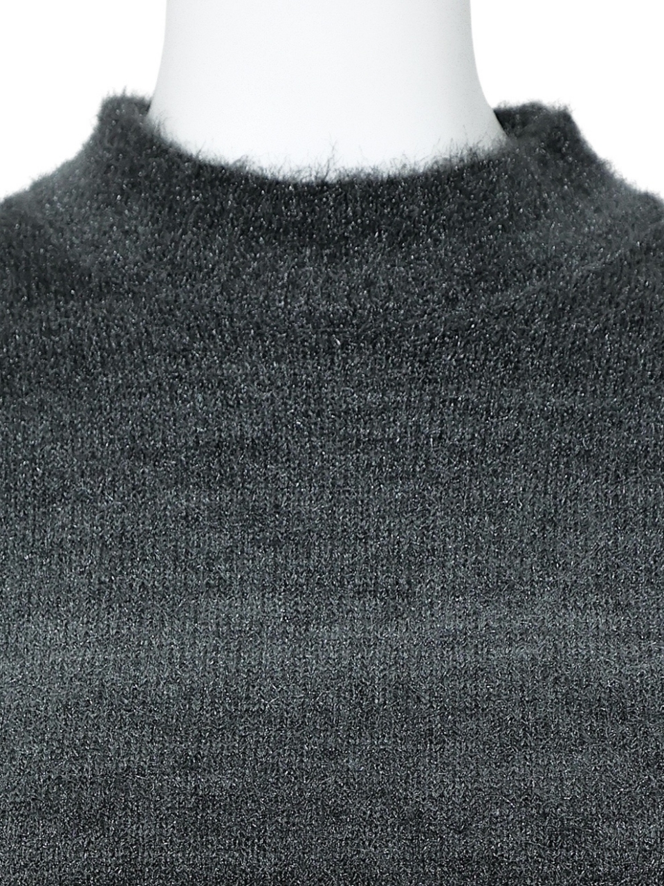 アームウォーマー付グラデニットGRAY スタイリングイメージ7