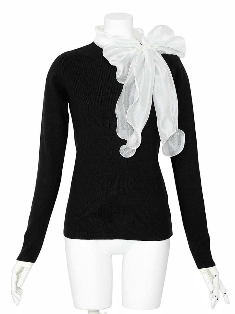 オーガンジーリボンニットBLACK スタイリングイメージ1