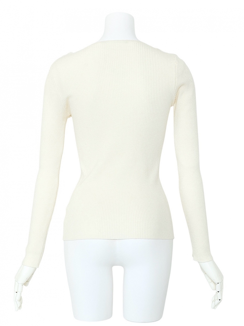 ビジューフラワーチュールレースニットIVORY スタイリングイメージ3