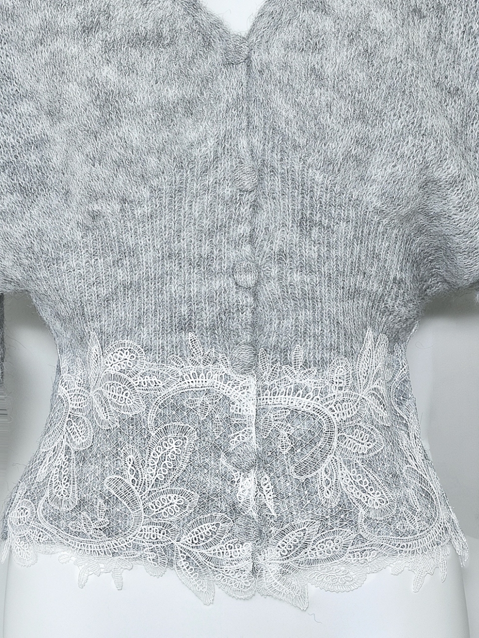 ボタニカルレースくびれカーディガンGRAY スタイリングイメージ5