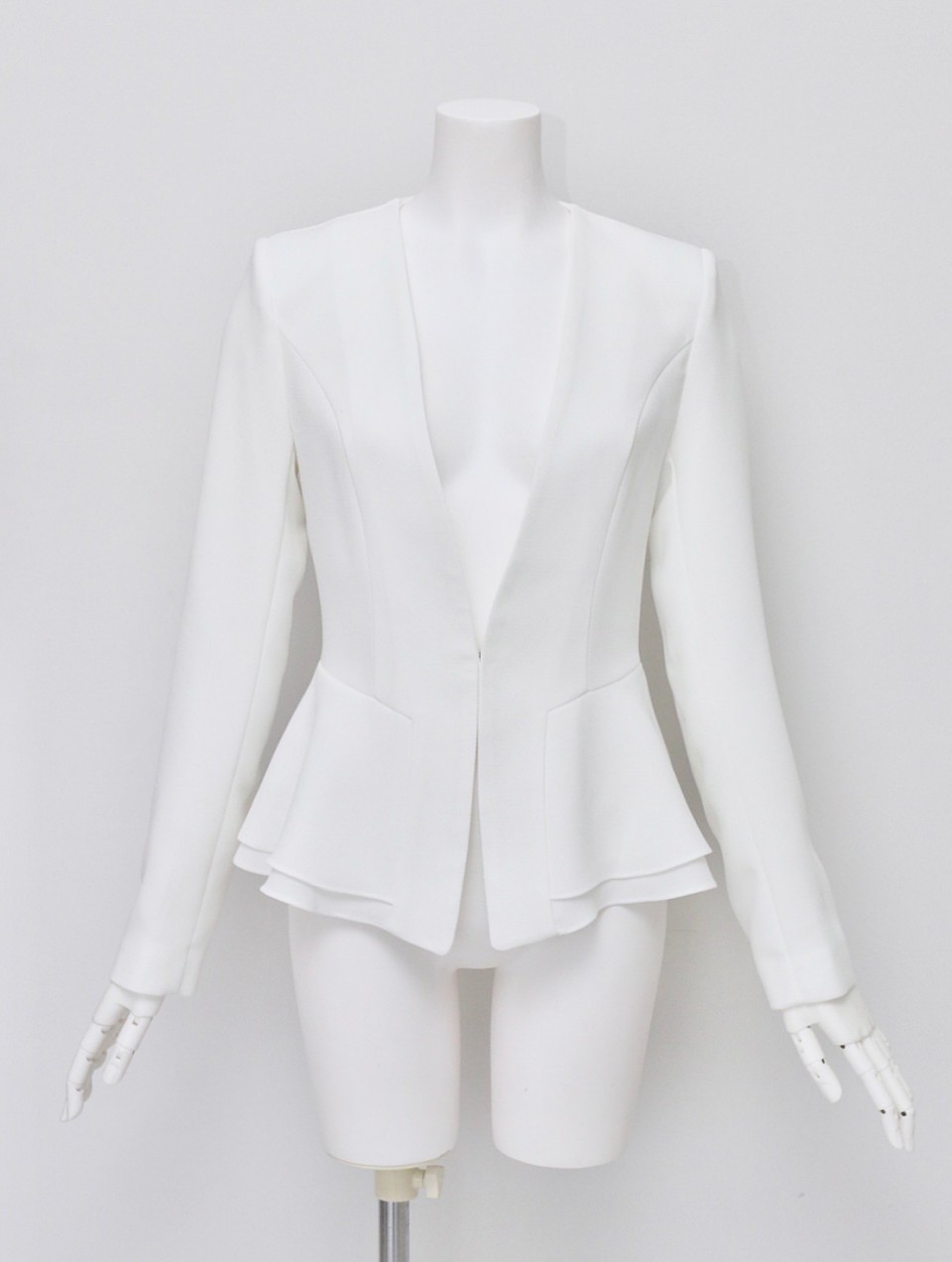 エレガントくびれジャケットWHITE | miimi online store