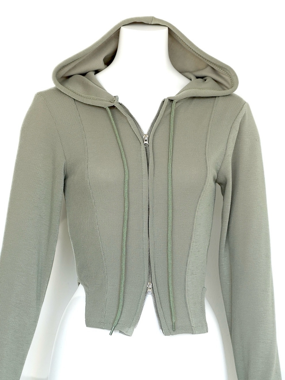 セクシーカーヴィースウェットKHAKI スタイリングイメージ4