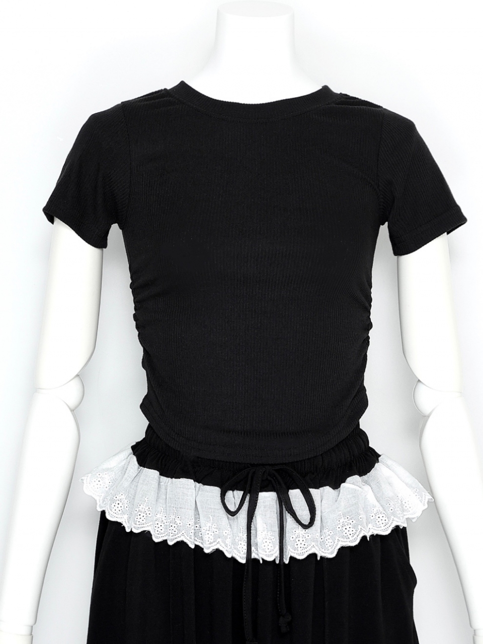 フリルパンツセットアップBLACK スタイリングイメージ8