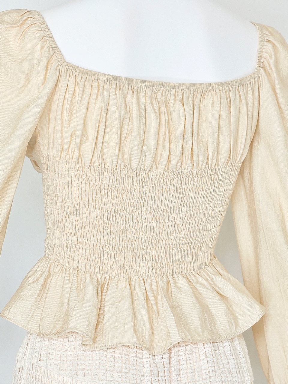 コルセットクロシェレースセットアップBEIGE スタイリングイメージ6