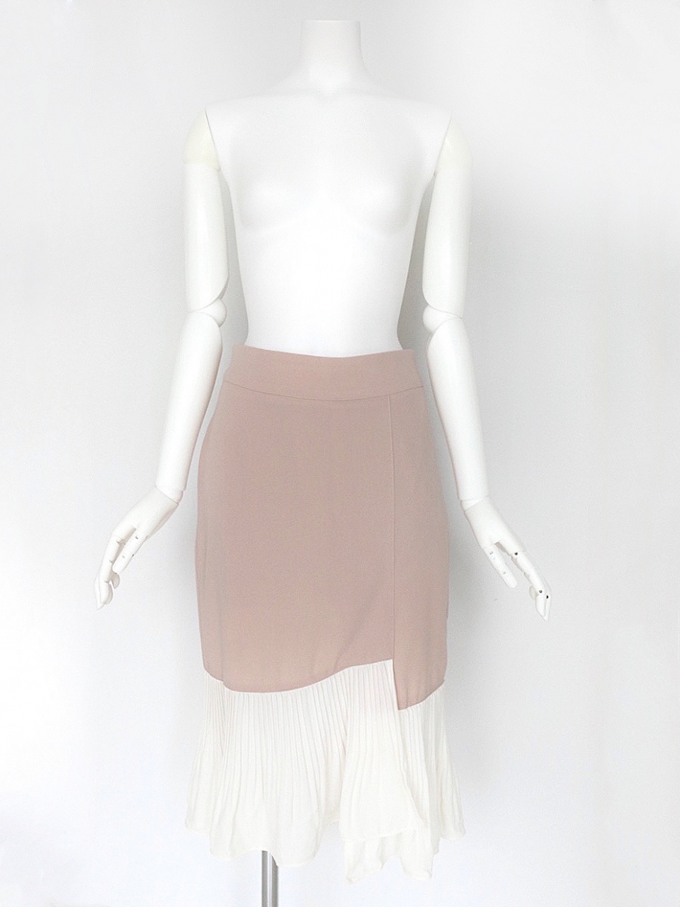 切替プリーツフリルスカートBEIGE スタイリングイメージ1