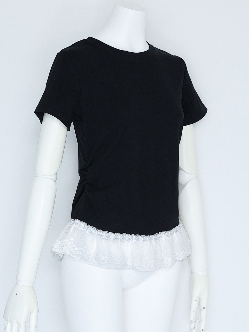 レースフリルシェイプTシャツBLACK スタイリングイメージ2