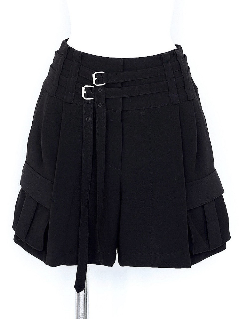Luxeダブルベルトショートパンツ スタイリングイメージ2