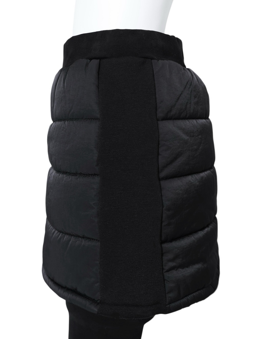 レギンズ一体化ダウンスカート スタイリングイメージ3