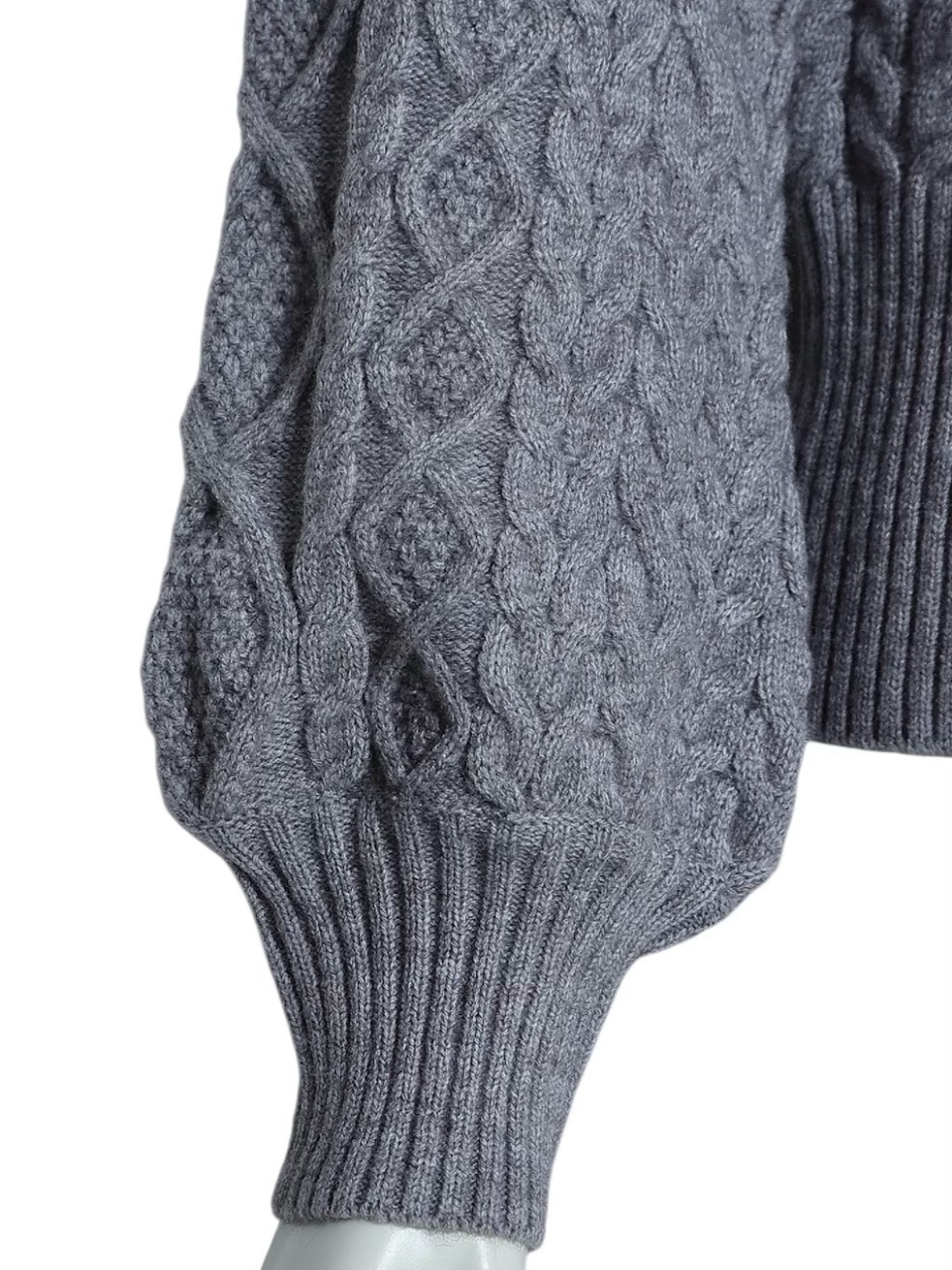 ロイヤルラッフルアランニット スタイリングイメージ8