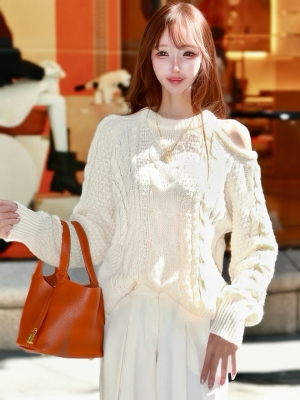 アシメオープンカットケーブルWOOLニットIVORY