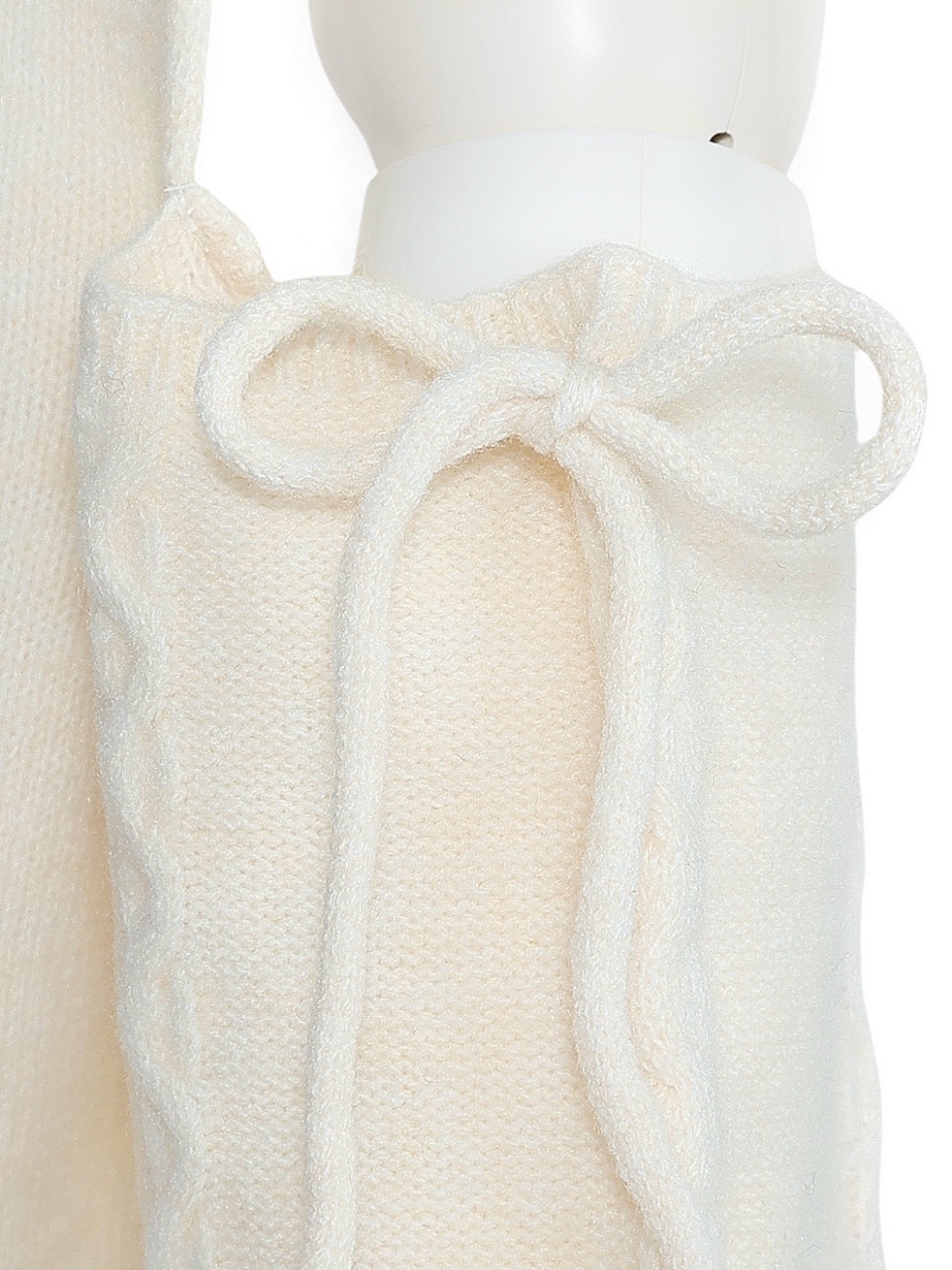 リボンカットケーブルWOOLニットIVORY スタイリングイメージ6