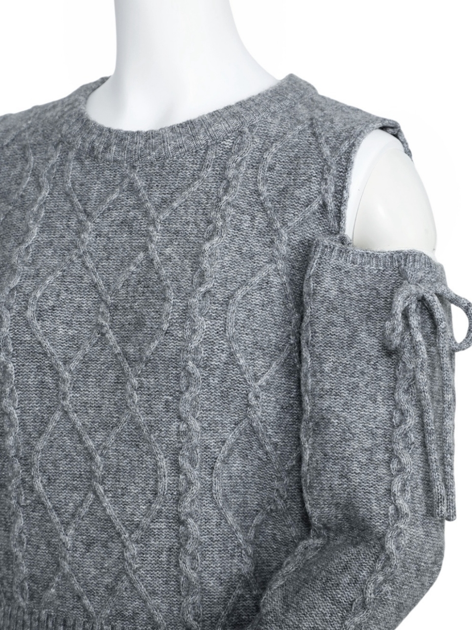 リボンカットケーブルWOOLニットGRAY スタイリングイメージ5