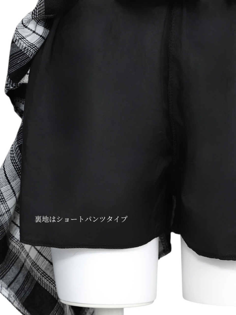 ネルシャツライクチェックヘムスカートBLACK スタイリングイメージ8