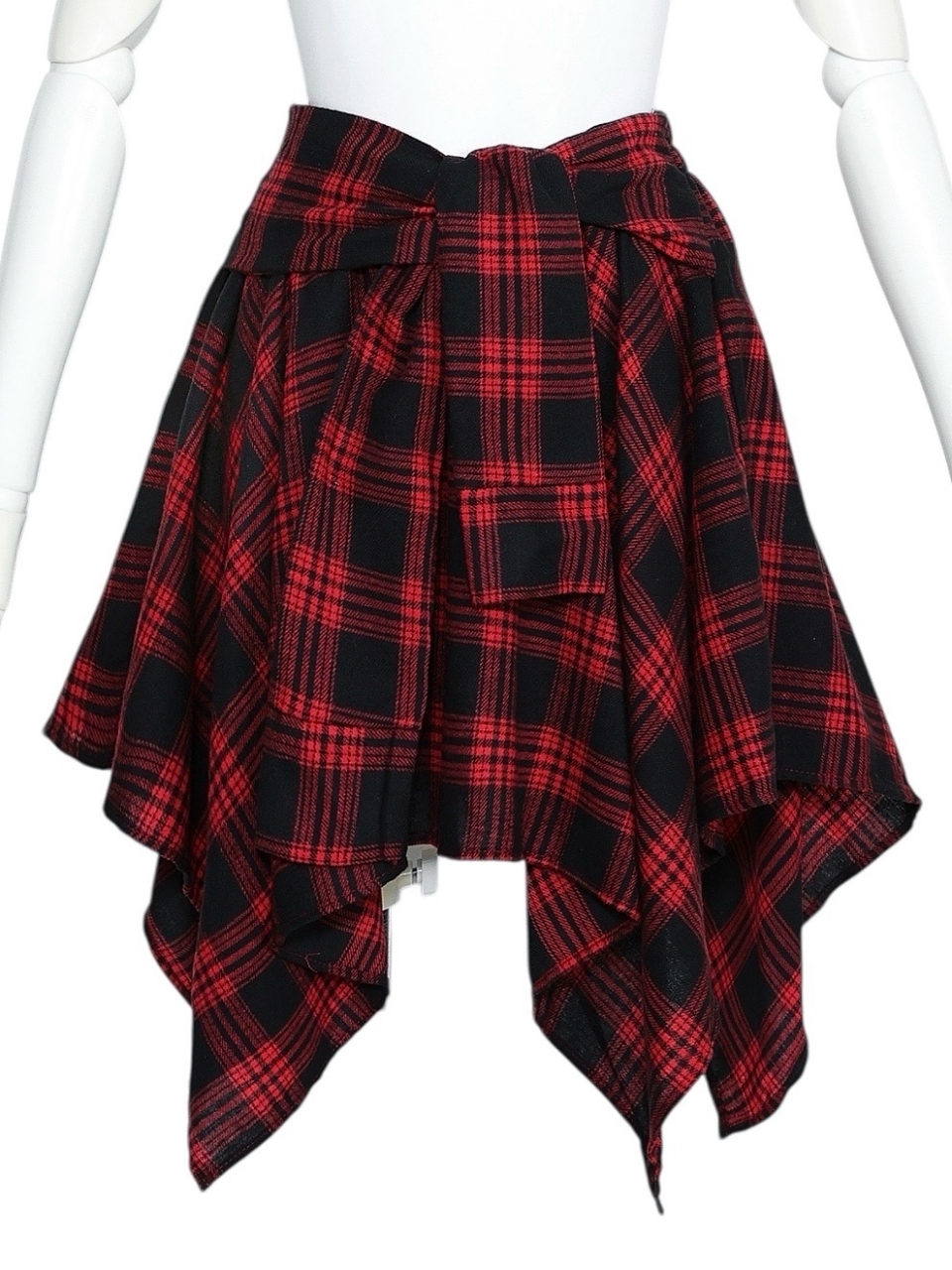 ネルシャツライクチェックヘムスカートRED スタイリングイメージ2