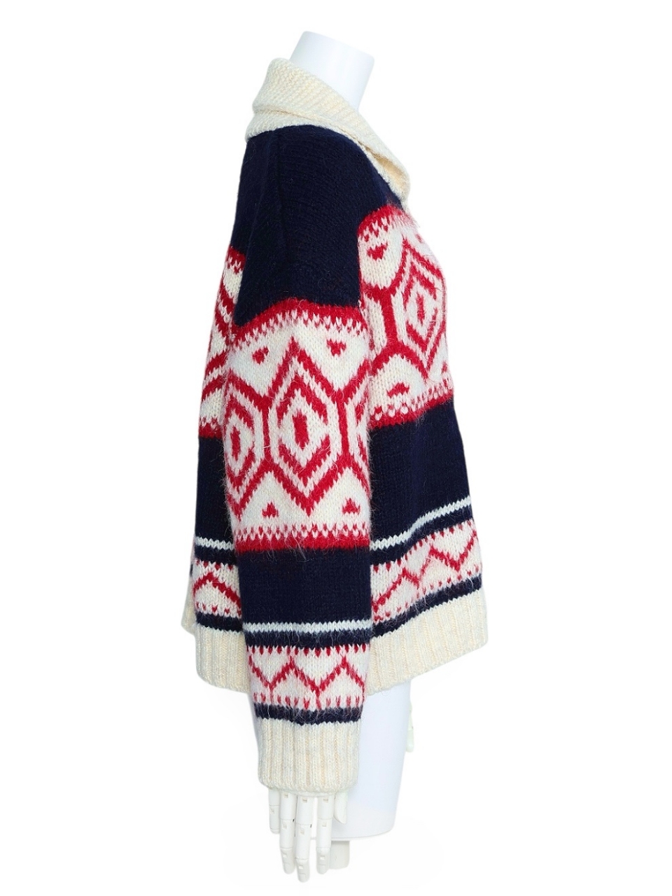 ノルディックリュクスWOOLブルゾンNAVYRED スタイリングイメージ2