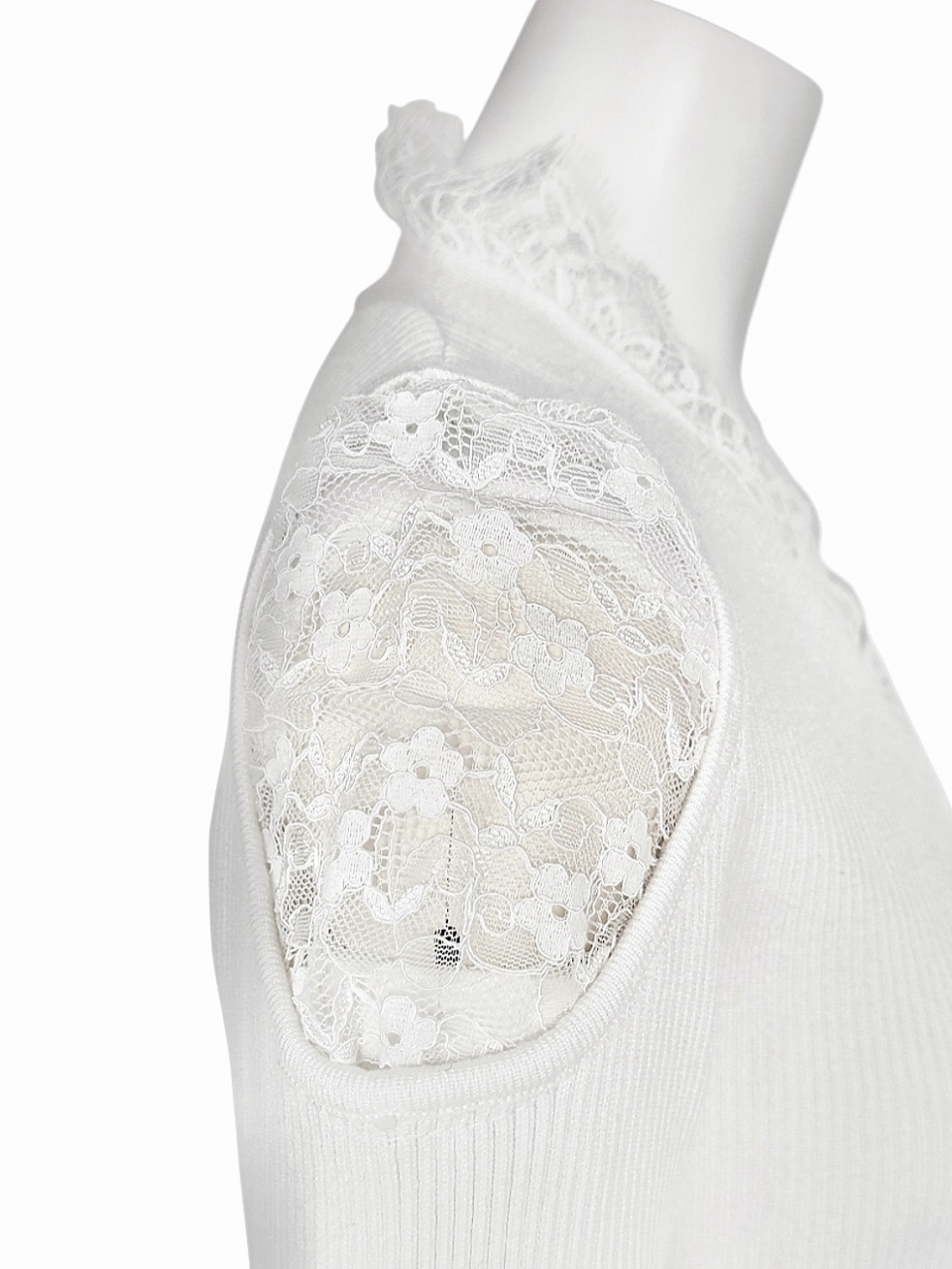 クチュールレースリブニットワンピースWHITE スタイリングイメージ6