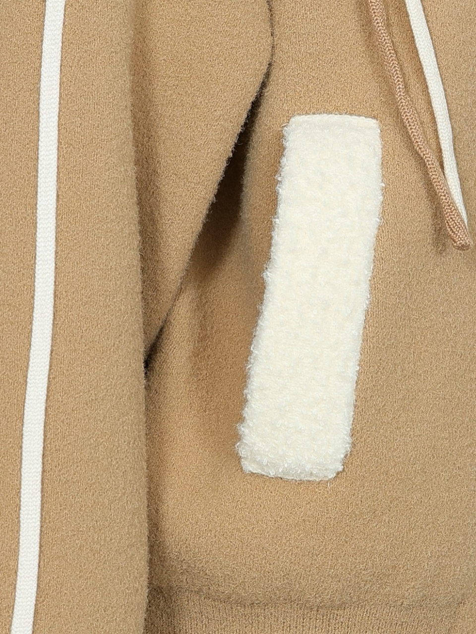 ケープカラーパイピングブルゾンMILKTEA スタイリングイメージ8