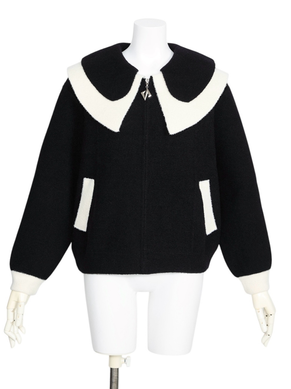 バイカラークロエブルゾンBLACK スタイリングイメージ1