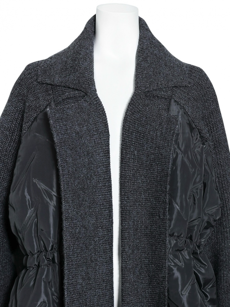 キルティングダウンニットコートGRAY スタイリングイメージ4