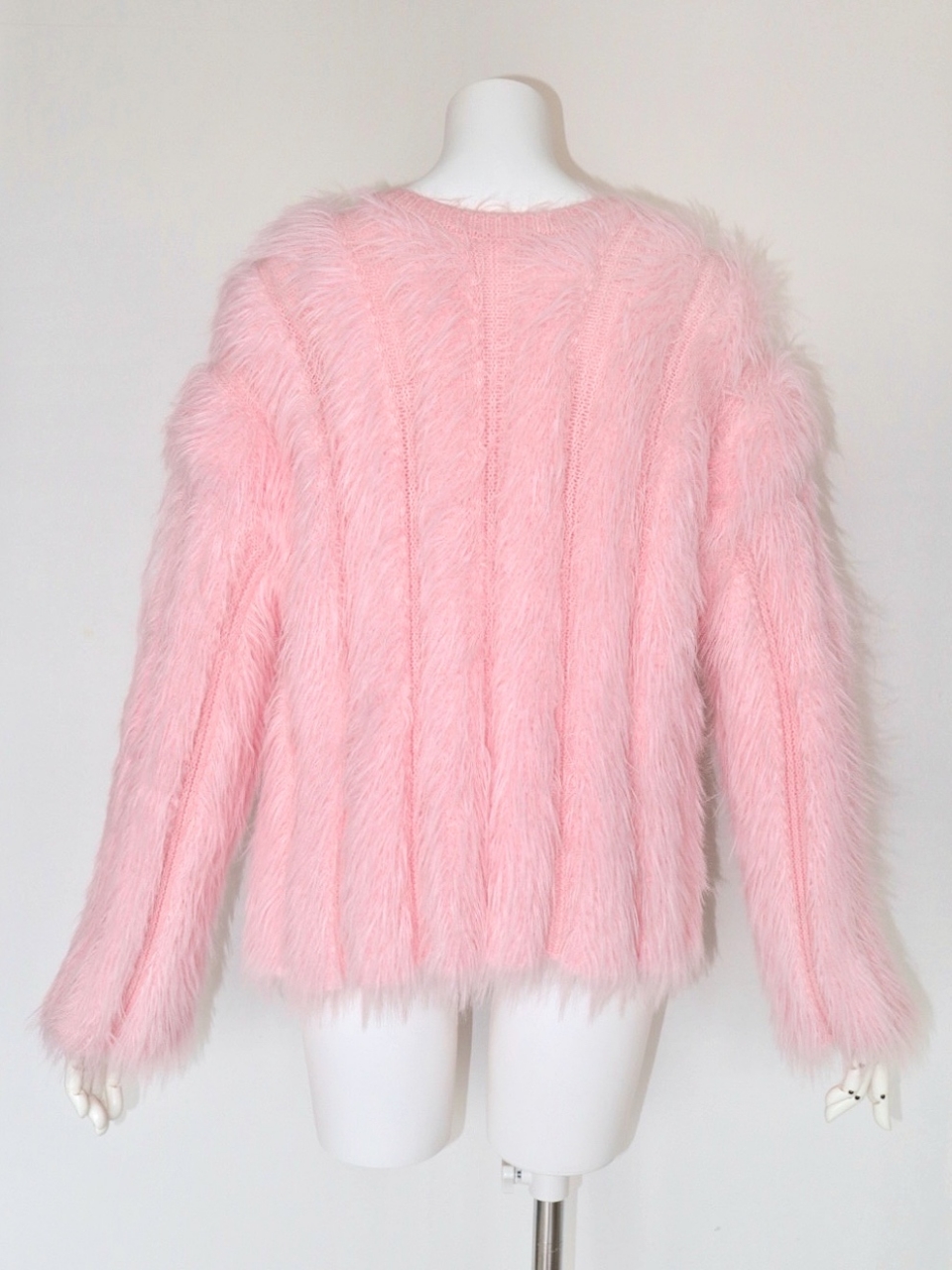 シャギーファーニットトップスPINK スタイリングイメージ3