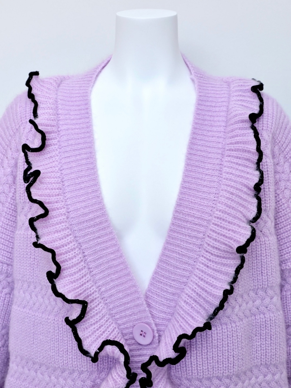 ゴージャスフリルオーバーカーディガンLAVENDER スタイリングイメージ4