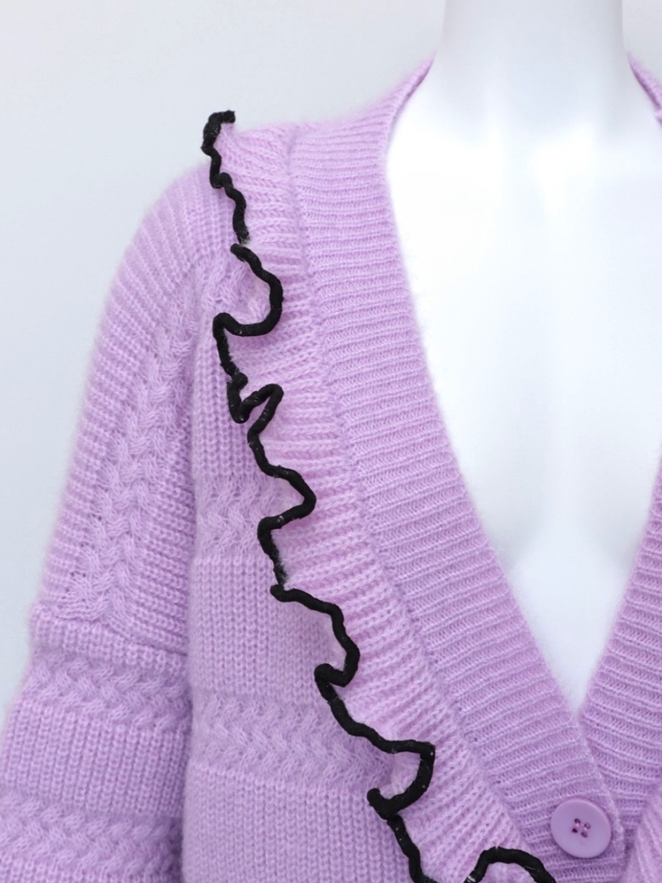 ゴージャスフリルオーバーカーディガンLAVENDER スタイリングイメージ5