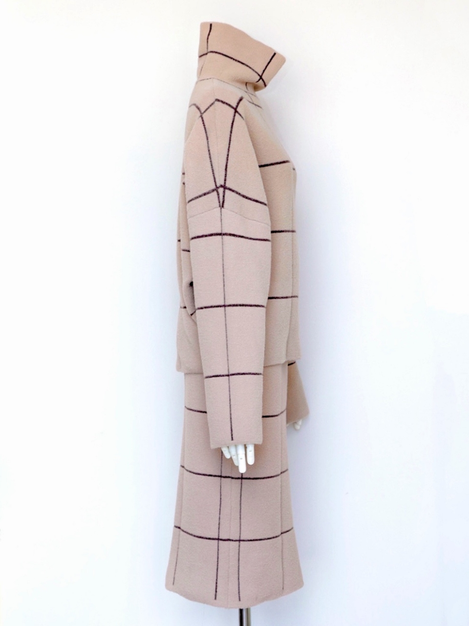 MiaニットセットアップBEIGE スタイリングイメージ2