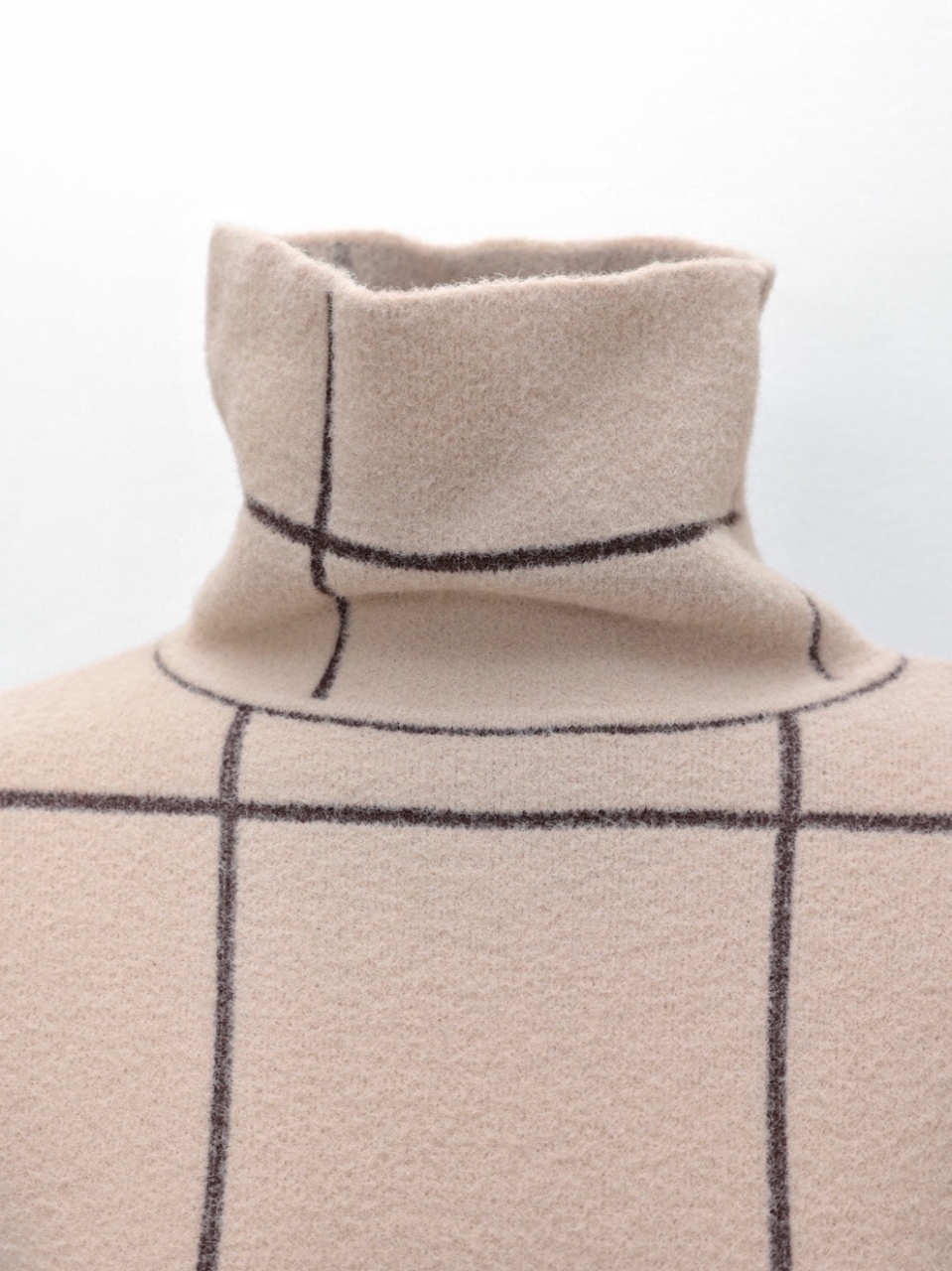 MiaニットセットアップBEIGE スタイリングイメージ5