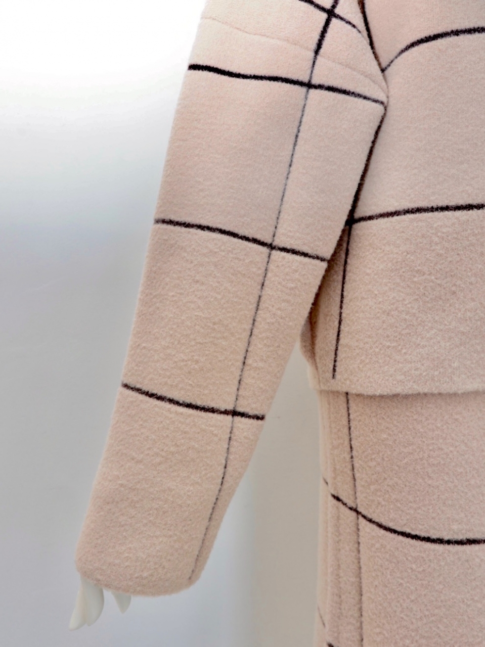 MiaニットセットアップBEIGE スタイリングイメージ6