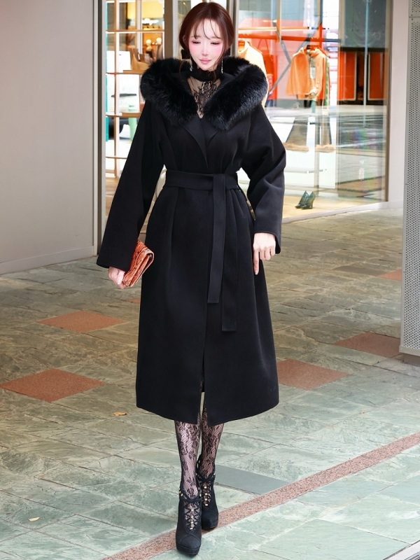 ☆再販予約31日23時迄☆襟ファーカシミア混ウール100%ロングコートBLACK